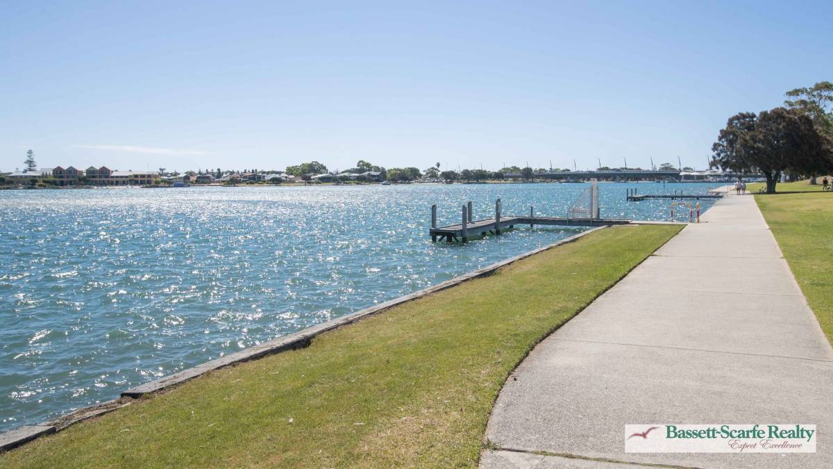 1/16 Leslie Street, Dudley Park, WA 6210 AUS