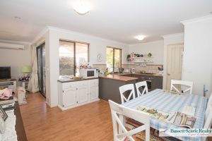 1/4 Binnar Court, Erskine, WA 6210 AUS