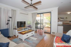 1/4 Binnar Court, Erskine, WA 6210 AUS