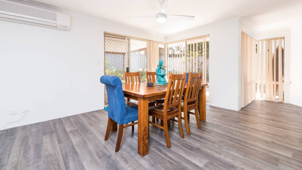 10B Coppercups Place, Halls Head, WA 6210 AUS