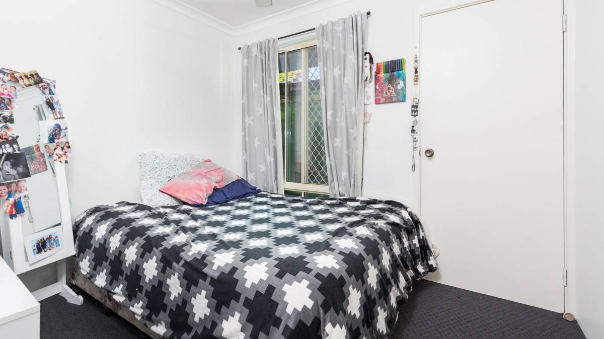 10B Coppercups Place, Halls Head, WA 6210 AUS