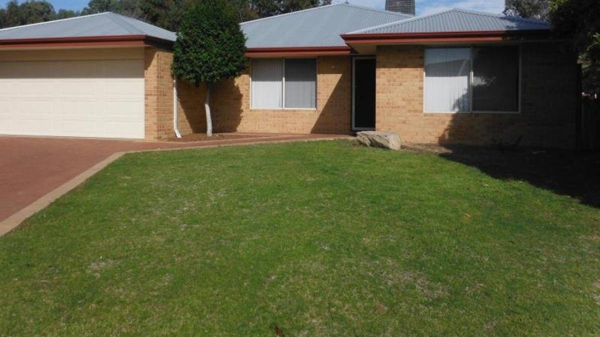 11 Pinkett Close, Dawesville, WA 6211 AUS