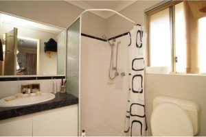 4 Oakover Turn, GREENFIELDS, WA 6210 AUS