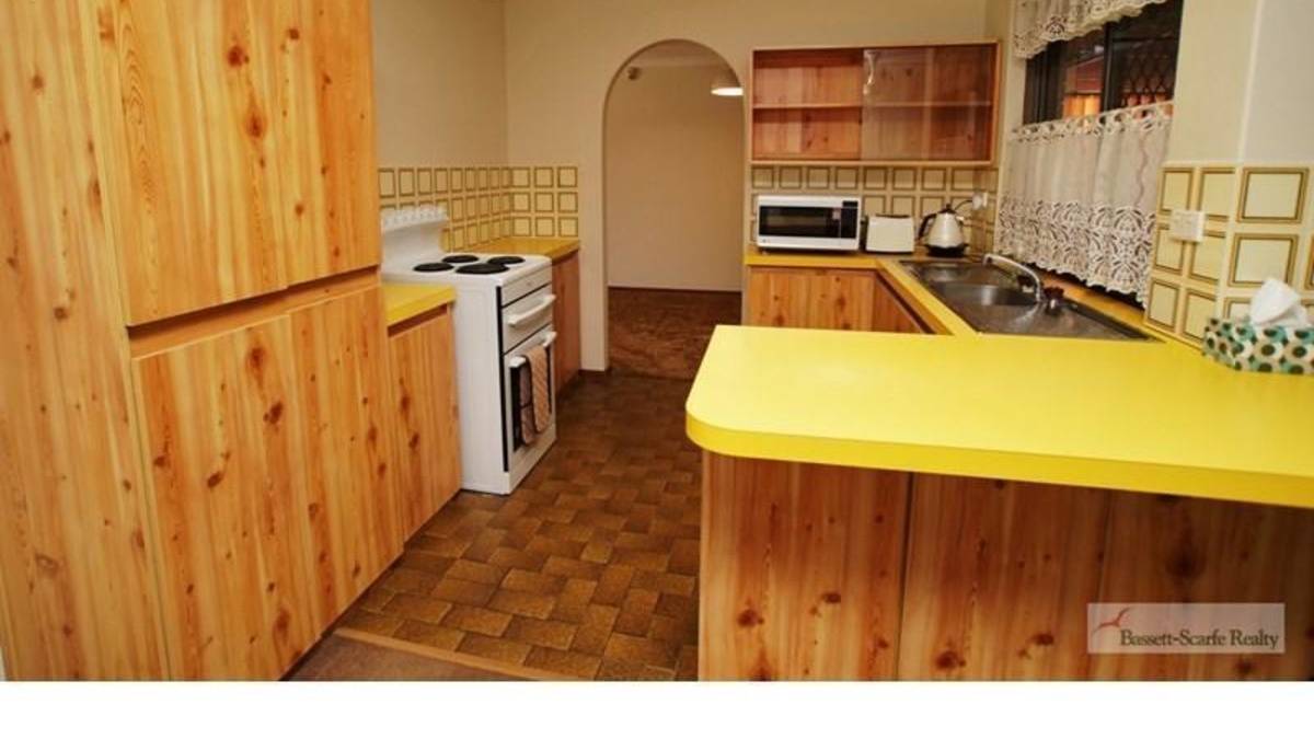 15 Mckerracher Street, DUDLEY PARK, WA 6210 AUS