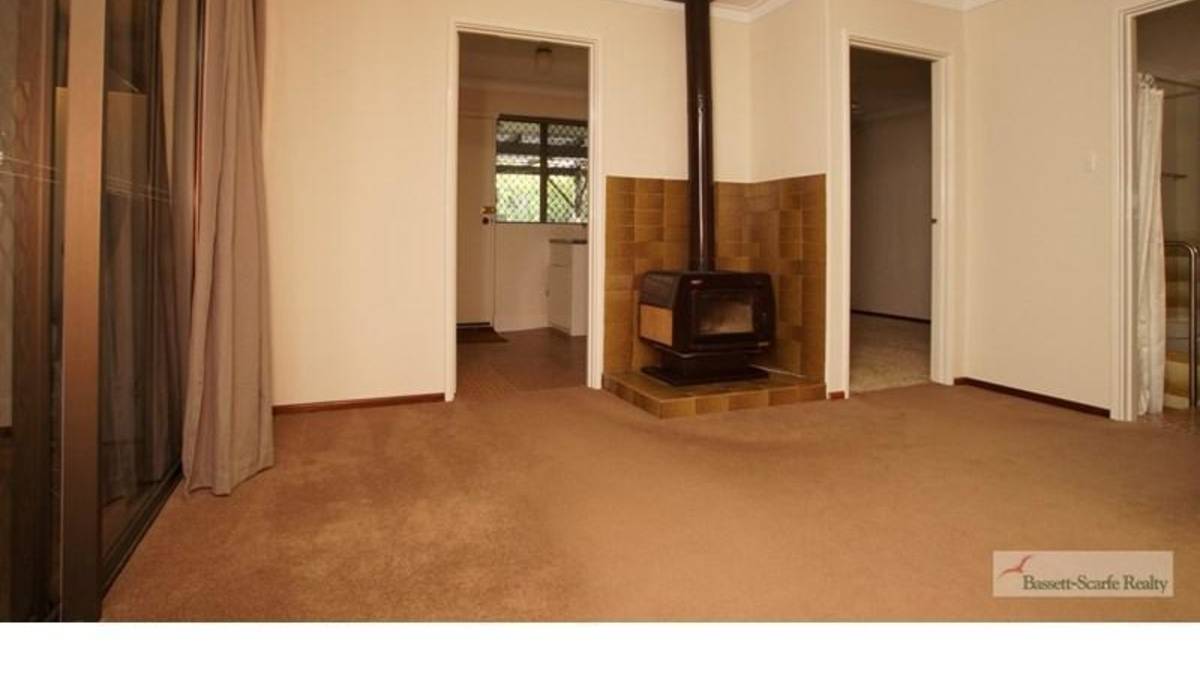 15 Mckerracher Street, DUDLEY PARK, WA 6210 AUS