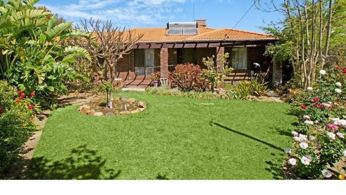 15 Mckerracher Street, DUDLEY PARK, WA 6210 AUS