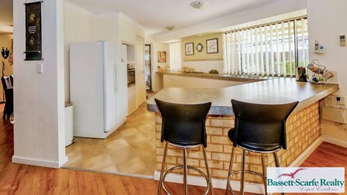 54 Pebble Beach Boulevard, MEADOW SPRINGS, WA 6210 AUS