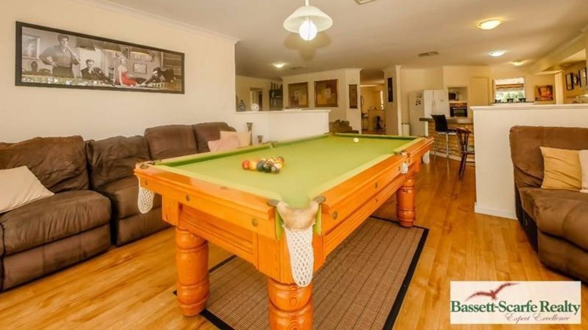 54 Pebble Beach Boulevard, MEADOW SPRINGS, WA 6210 AUS