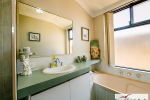 54 Pebble Beach Boulevard, MEADOW SPRINGS, WA 6210 AUS