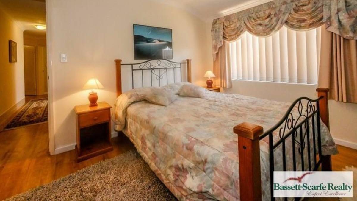 54 Pebble Beach Boulevard, MEADOW SPRINGS, WA 6210 AUS