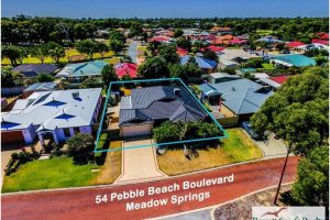 54 Pebble Beach Boulevard, MEADOW SPRINGS, WA 6210 AUS