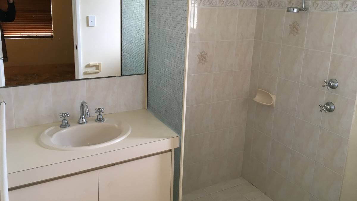 11 Mariner Place, Halls Head, WA 6210 AUS