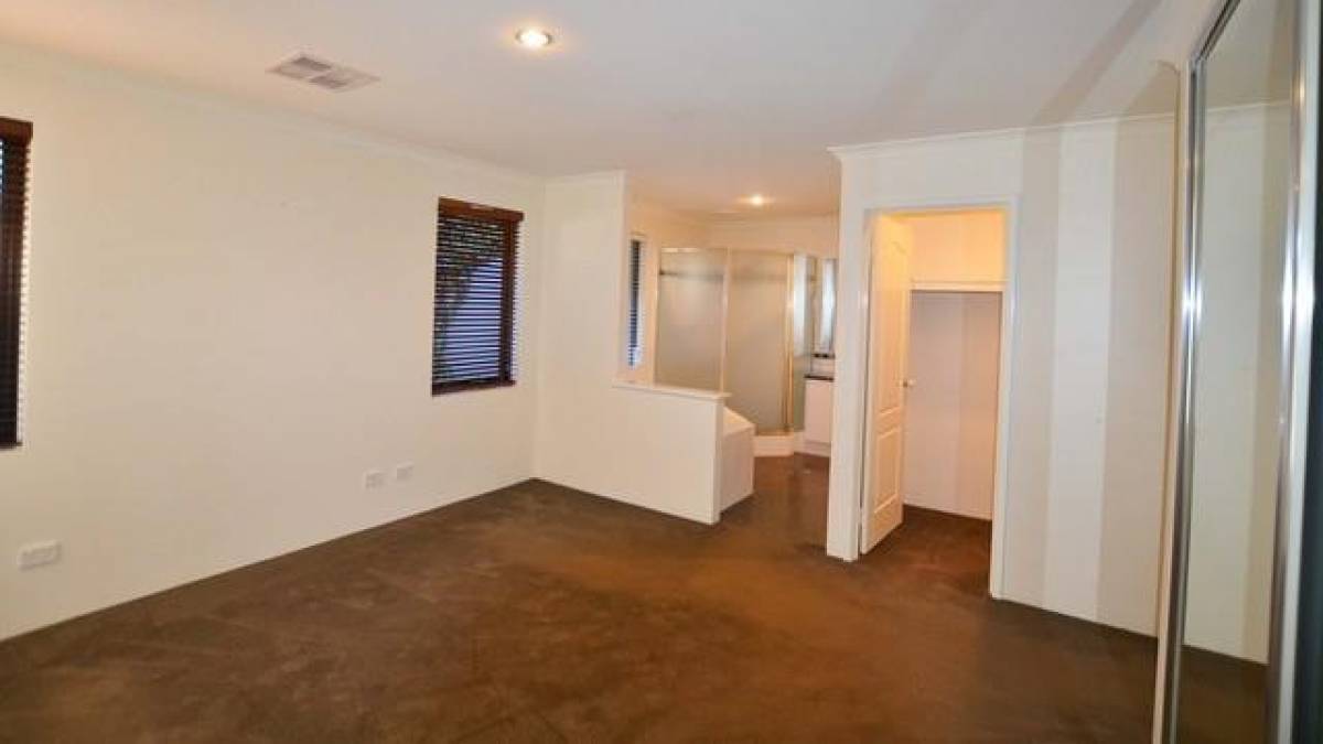4 Firetail Lane, Erskine, WA 6210 AUS