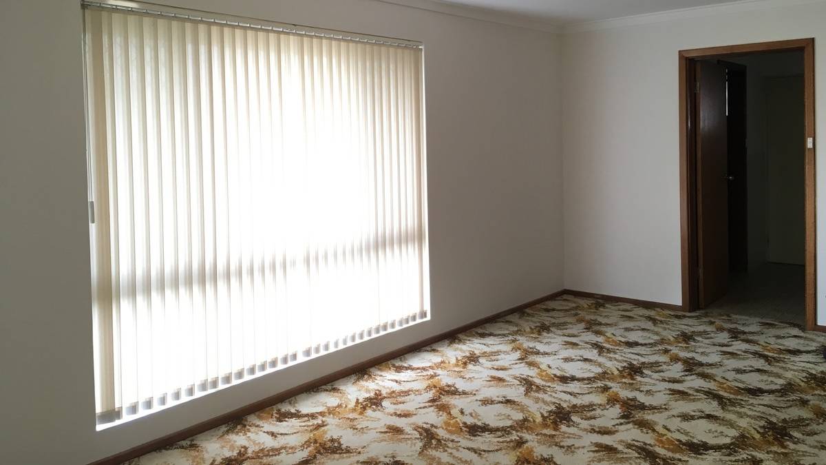 2 Muir Place, Halls Head, WA 6210 AUS