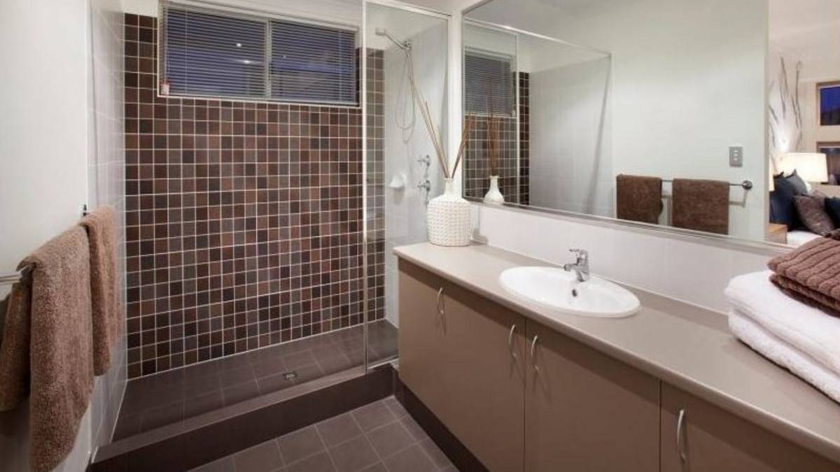 12 Glendale Street, Meadow Springs, WA 6210 AUS