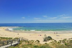 6 Oversby Street, Halls Head, WA 6210 AUS