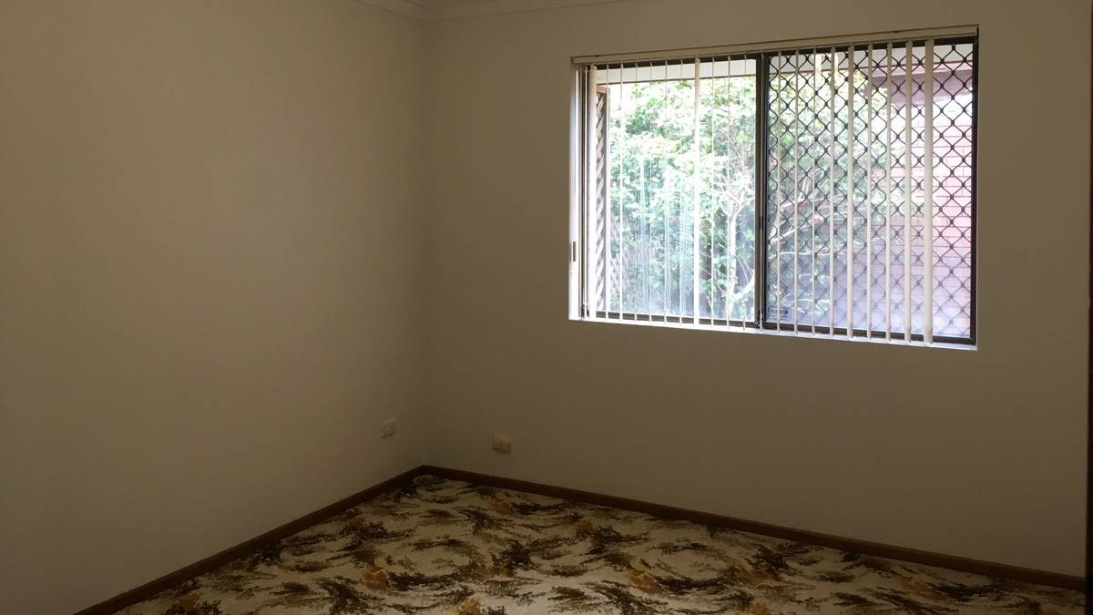 2 Muir Place, Halls Head, WA 6210 AUS