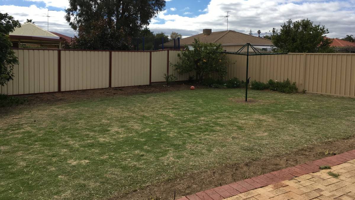 11 Mariner Place, Halls Head, WA 6210 AUS