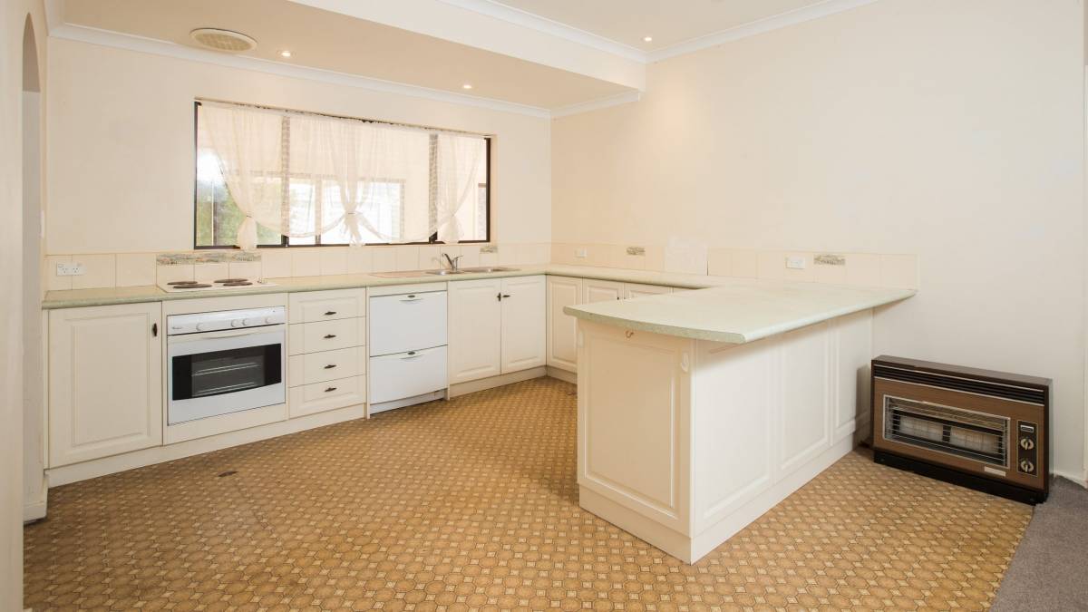18 Eldora Crescent, Falcon, WA 6210 AUS