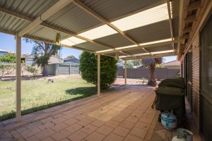 18 Eldora Crescent, Falcon, WA 6210 AUS