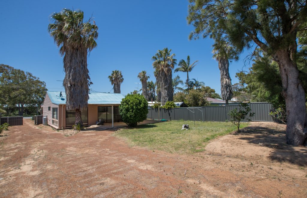 18 Eldora Crescent, Falcon - Thumbnail 2