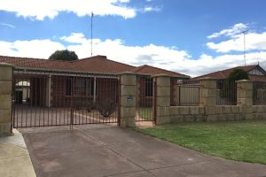 11 Mariner Place, Halls Head, WA 6210 AUS