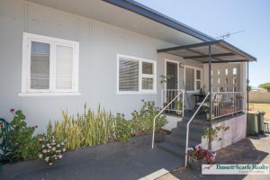 2/30 Janis Street, Halls Head, WA 6210 AUS