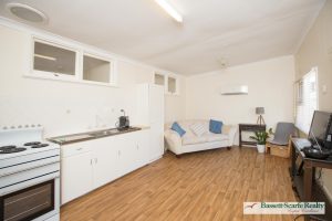 2/30 Janis Street, Halls Head, WA 6210 AUS