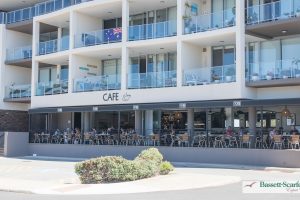 2/30 Janis Street, Halls Head, WA 6210 AUS