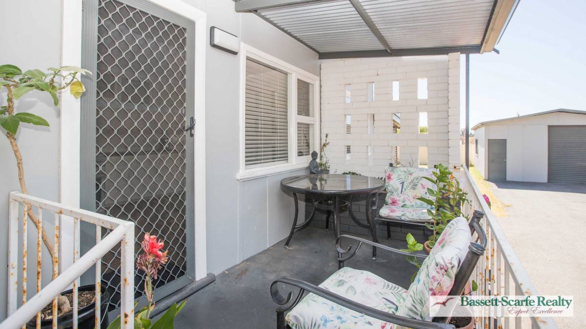 2/30 Janis Street, Halls Head, WA 6210 AUS