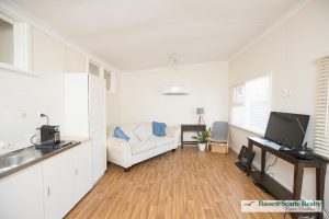 2/30 Janis Street, Halls Head, WA 6210 AUS