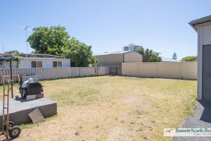 2/30 Janis Street, Halls Head, WA 6210 AUS