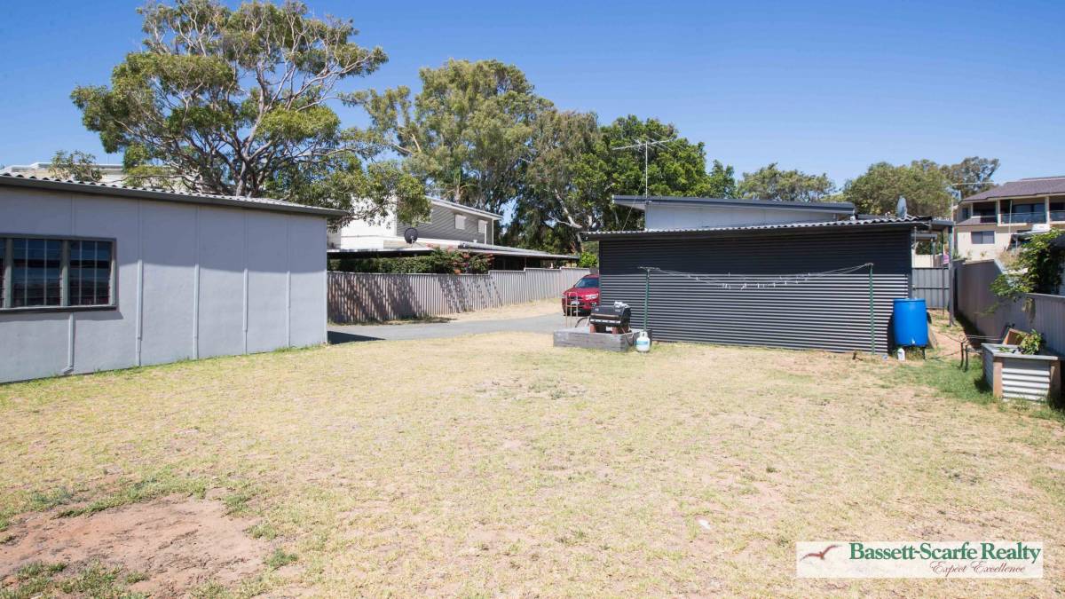 2/30 Janis Street, Halls Head, WA 6210 AUS