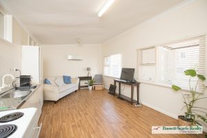2/30 Janis Street, Halls Head, WA 6210 AUS