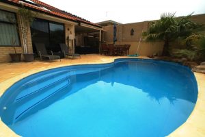 2 Possum Drive, WANNANUP, WA 6210 AUS