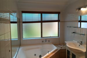 2 Woolah Place, South Yunderup, WA 6208 AUS