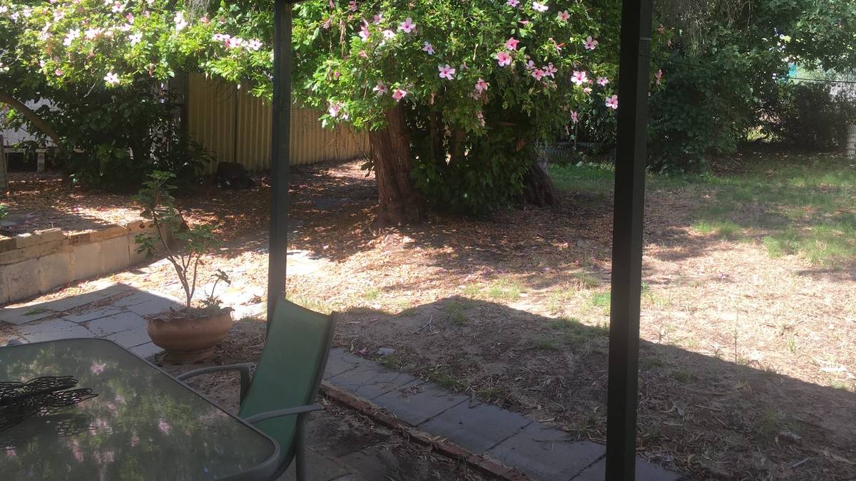 1 Ewing Crescent, DAWESVILLE, WA 6211 AUS