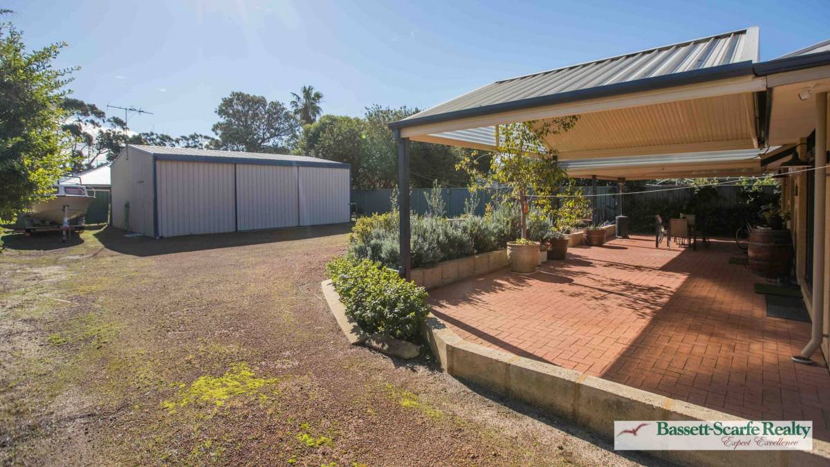 22 Flinders Street, Falcon, WA 6210 AUS