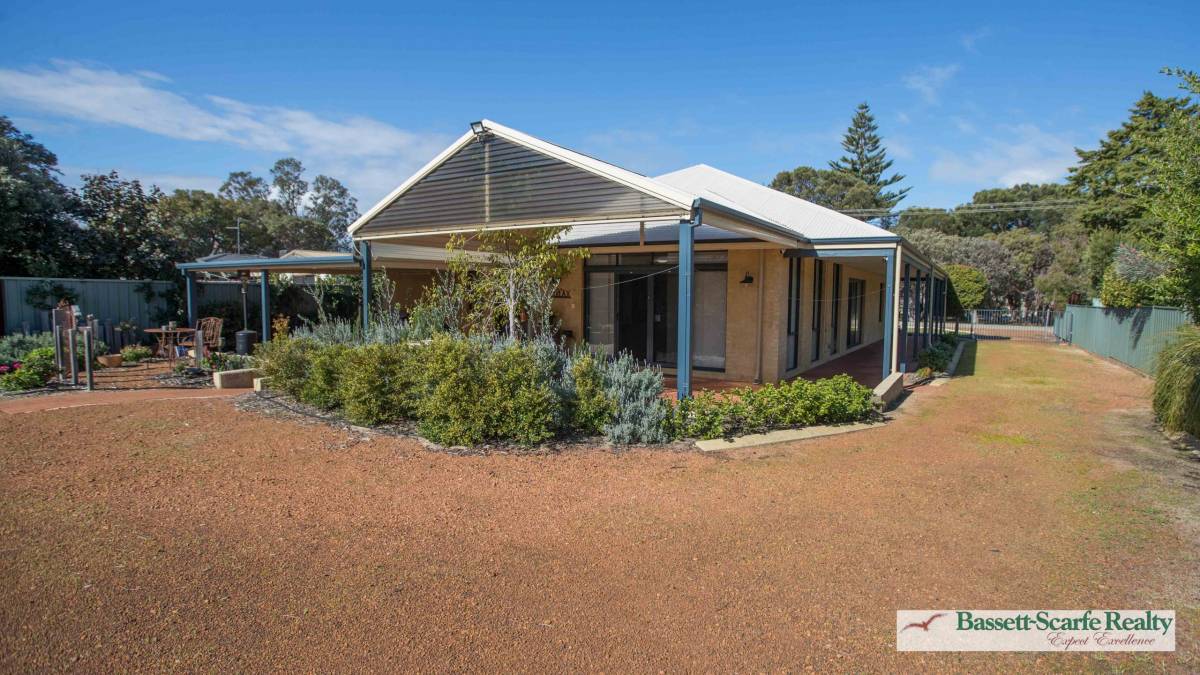 22 Flinders Street, Falcon, WA 6210 AUS