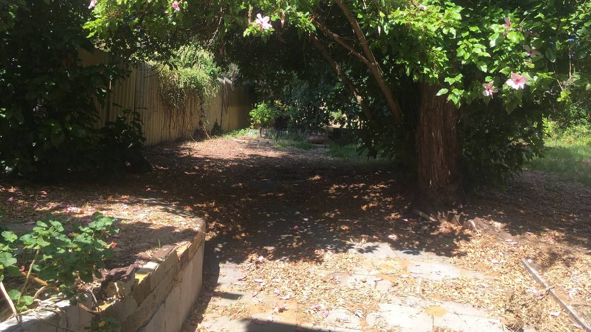 1 Ewing Crescent, DAWESVILLE, WA 6211 AUS
