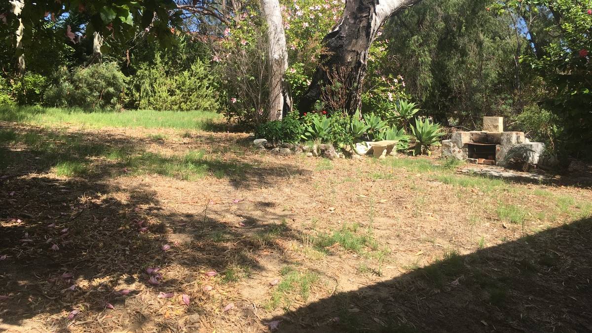 1 Ewing Crescent, DAWESVILLE, WA 6211 AUS