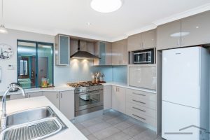 14 Birdsong Grove, Greenfields, WA 6210 AUS