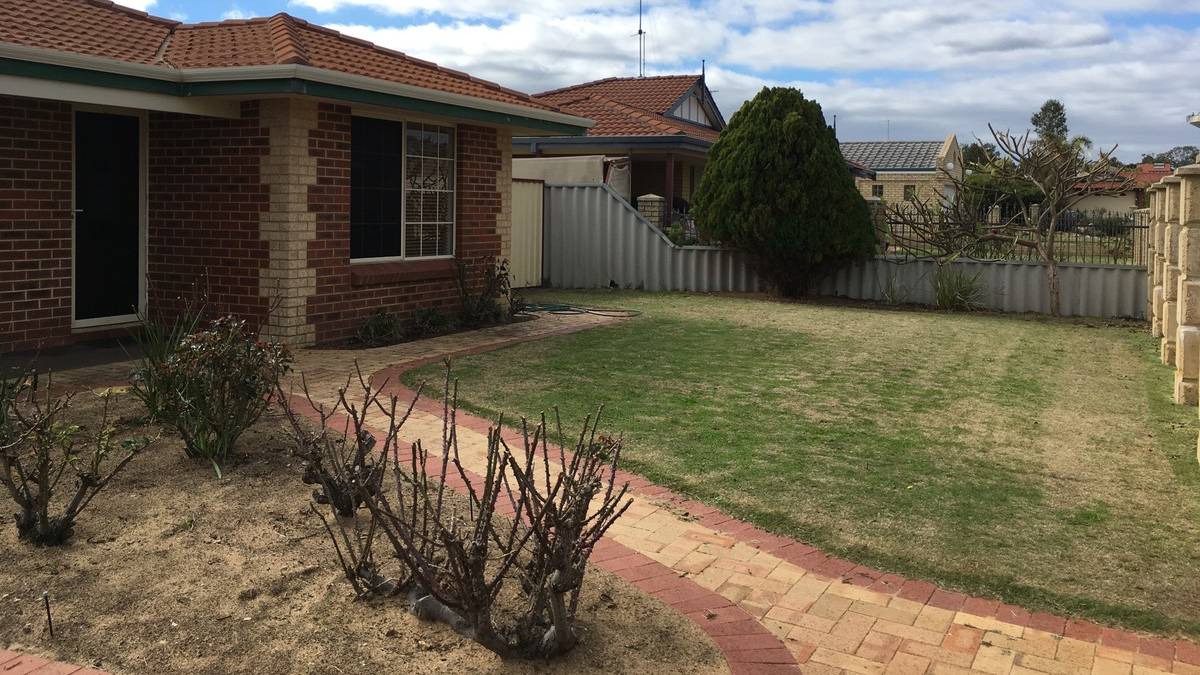 11 Mariner Place, Halls Head, WA 6210 AUS