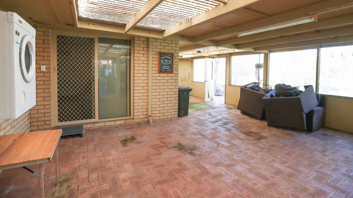 3 Coombs Place, Mandurah, WA 6210 AUS