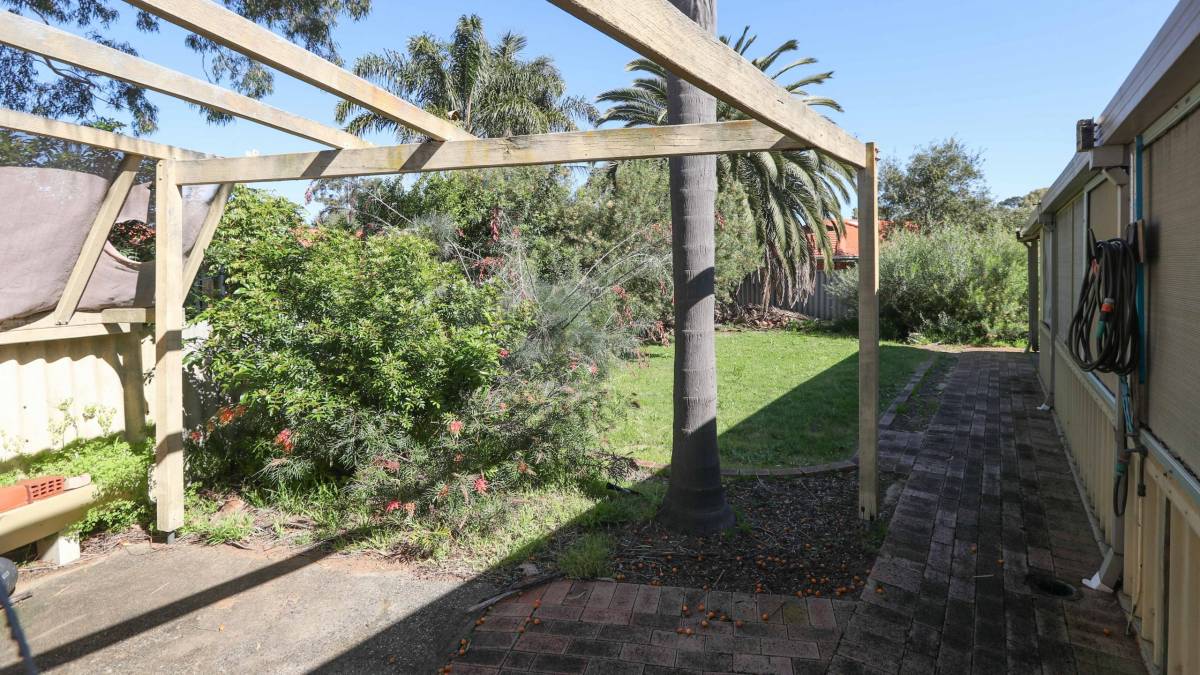 3 Coombs Place, Mandurah, WA 6210 AUS