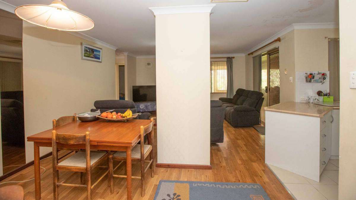 3 Coombs Place, Mandurah, WA 6210 AUS
