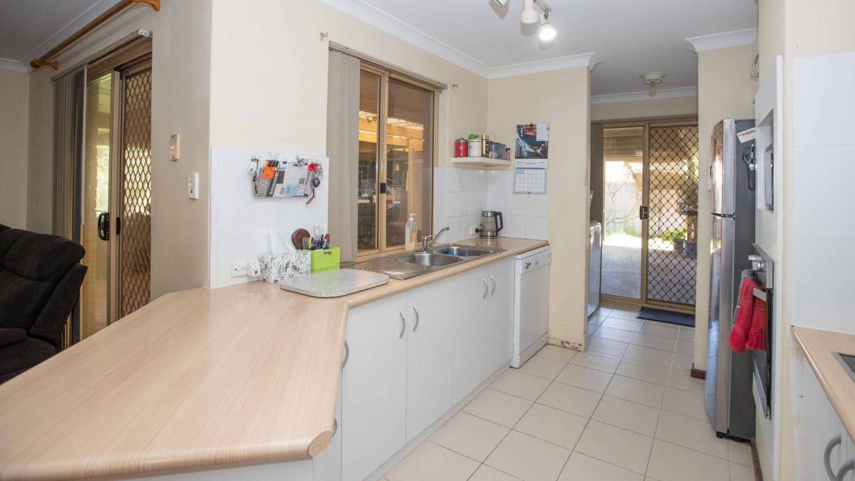 3 Coombs Place, Mandurah, WA 6210 AUS