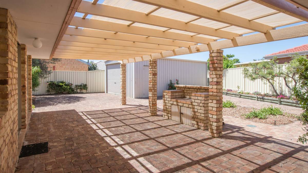 4 Elms Court, Erskine, WA 6210 AUS
