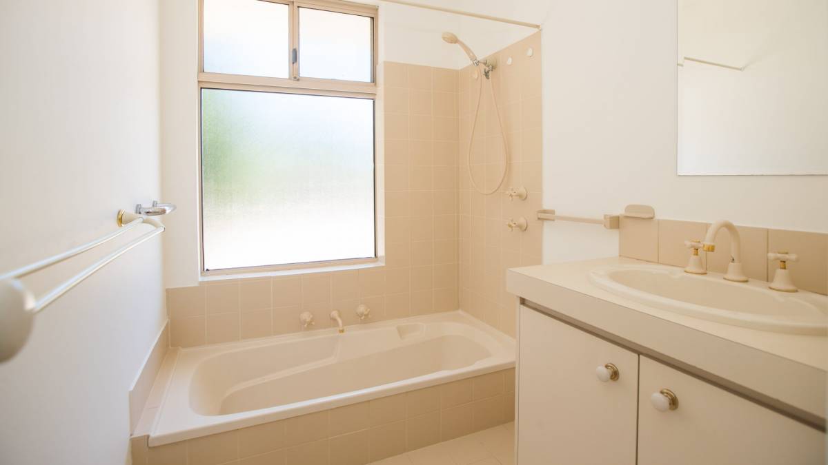 4 Elms Court, Erskine, WA 6210 AUS
