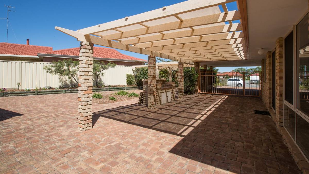4 Elms Court, Erskine, WA 6210 AUS